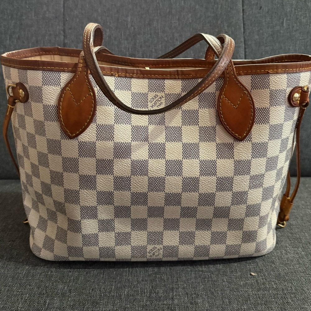 Louis Vuitton Never Full PM